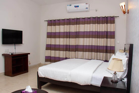 Livin Hub Guest House