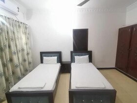Lux Lounge Guest House