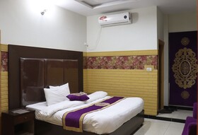 Manat Hotel