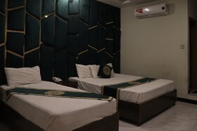 Manat Hotel