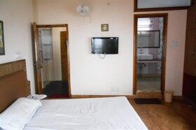 Paramount Guest House