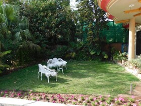 Paramount Guest House