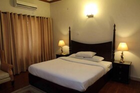 Paramount Guest House