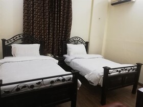 Premier Lodge