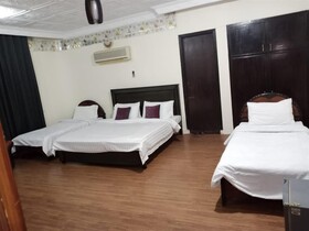Premier Lodge