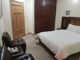 Red Lagoon Guest House