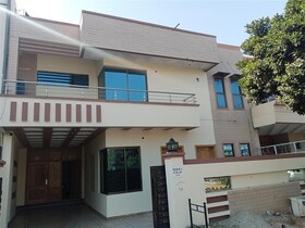 Red Lagoon Guest House