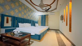 Red Lagoon Guest House