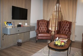 Three Trees Hotel