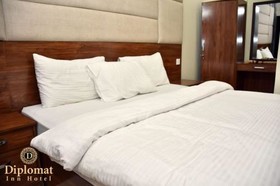 Diplomat Inn Hotel