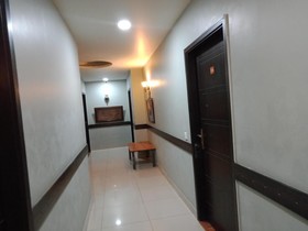 Hira Guest House & Banquet