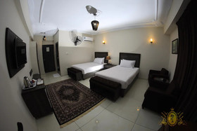 Hotel Crown Inn