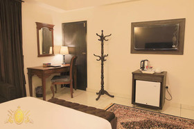 Hotel Crown Inn