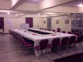 Hotel Crown Inn