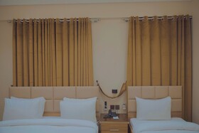 Hotel Pearl Inn