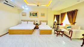 Hotel Pearl Inn