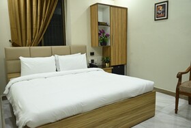 Hotel Pearl Inn