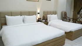 Hotel Pearl Inn