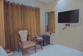 Hotel Pearl Inn