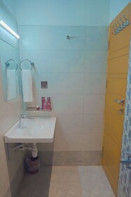 Hotel Pearl Inn