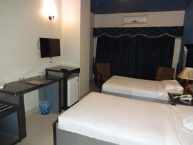 Hotel Sky Towers