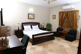 Luxury Inn Guest House