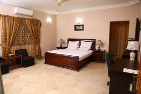 Luxury Inn Guest House