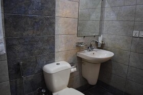 Ocean Pearl Hotel