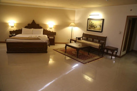 Regent Plaza Hotel & Convention Center