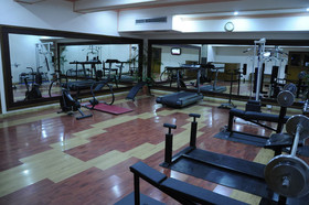 Regent Plaza Hotel & Convention Center