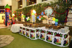 Regent Plaza Hotel & Convention Center
