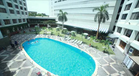 Regent Plaza Hotel & Convention Center