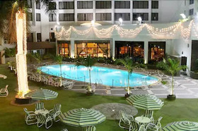 Regent Plaza Hotel & Convention Center