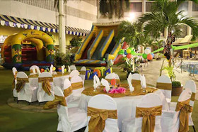 Regent Plaza Hotel & Convention Center