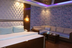 Seashell Grand Hotel