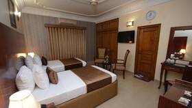 World Inn Karachi