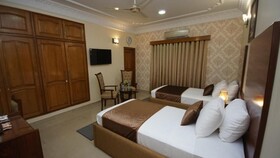 World Inn Karachi