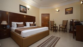 World Inn Karachi