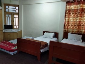 Bercha Guest House Dorkhan Hunza