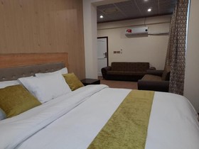 Hunza Grand Motel
