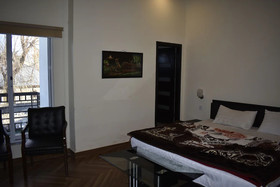 62 Hill's Luxury Rooms