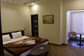 62 Hill's Luxury Rooms