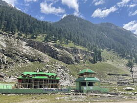 Lushy Resort
