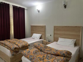 Lushy Resort