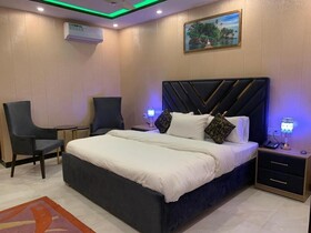 Dior One Hotel