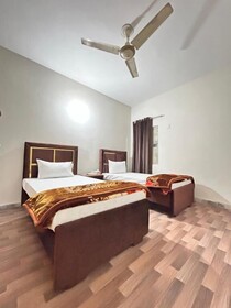 Eden Plus Executive Hotel