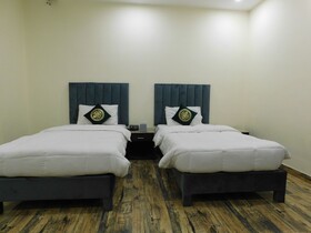 Empire Hotel