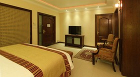 Faletti’s Hotel