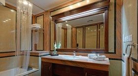 Faletti’s Hotel