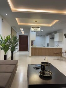 Goldcrest Apartments